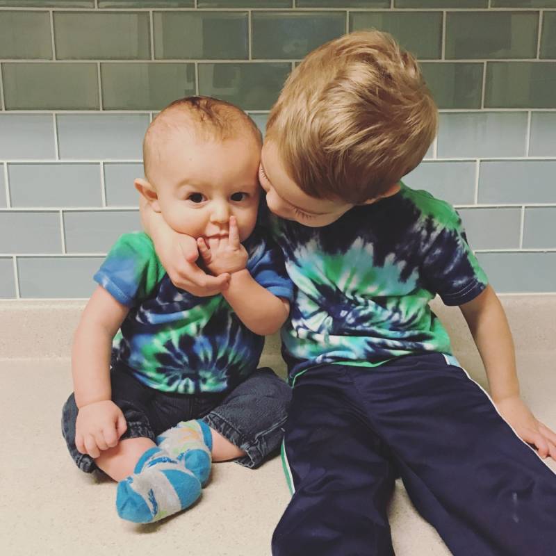 Tie Dye Kinder T-Shirt - Kinder-Tie-Dye Baby-Tie-Dye Handgefärbt Artenfarbe Familien-Tie-Dye Passender von thetiedyehippie