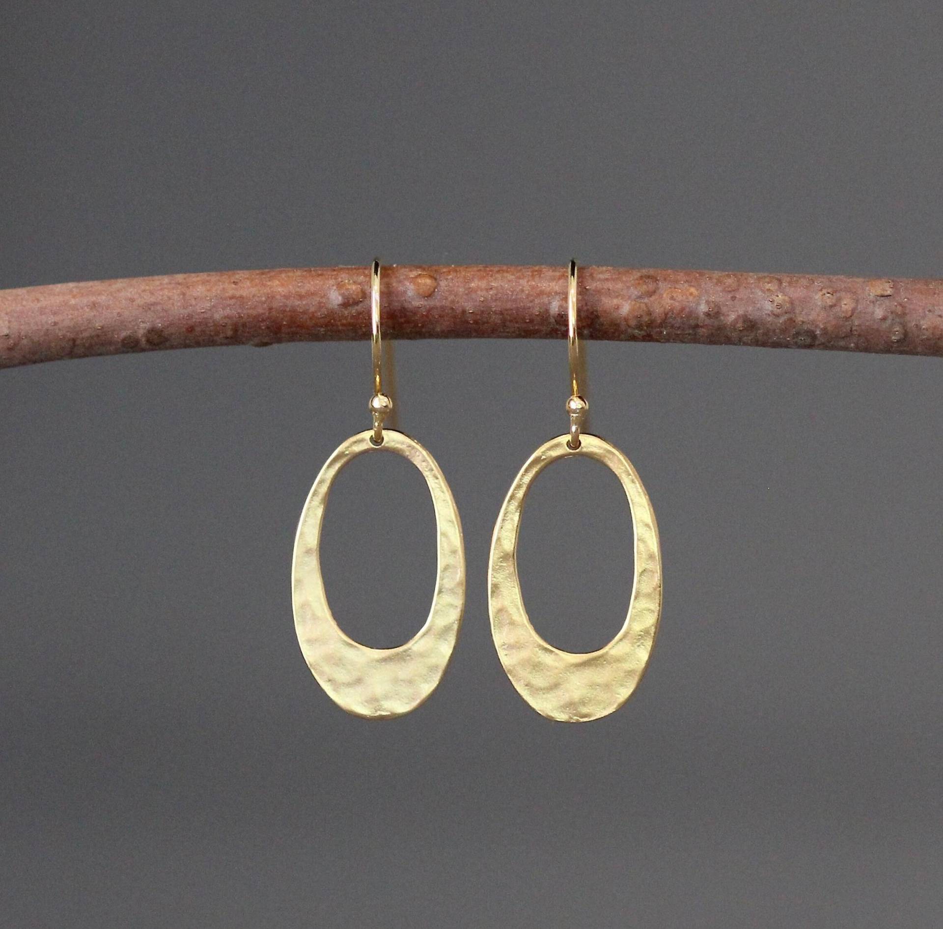 Gehämmerte Gold Ohrringe - Schmuck Für Jeden Tag Satin Ovale Leichte Gehämmerte Gold Ohrringe - Schmuck Für Jeden Tag Satin Ovale Leichte von thetimeoutcollection