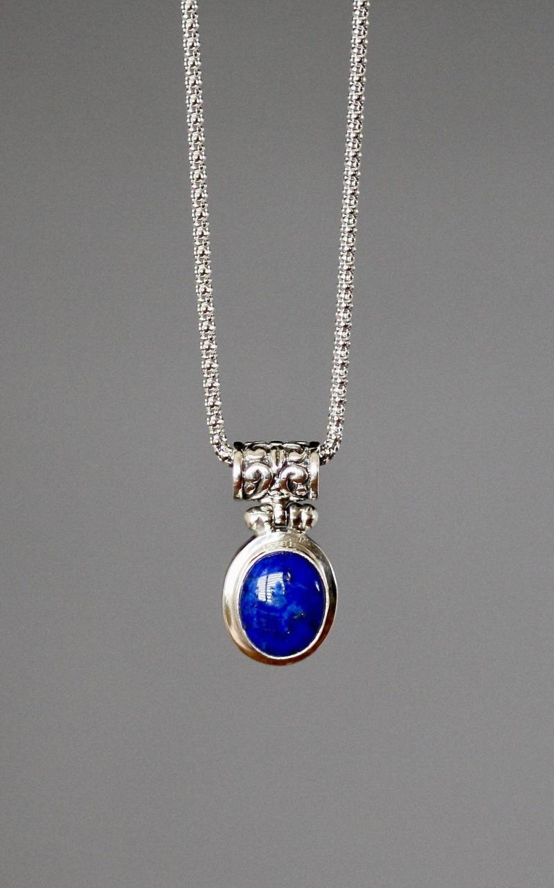 Lapis Anhänger Halskette - Blauer Edelstein Bali Silber Kleiner Und Kette Ovaler Stein von thetimeoutcollection