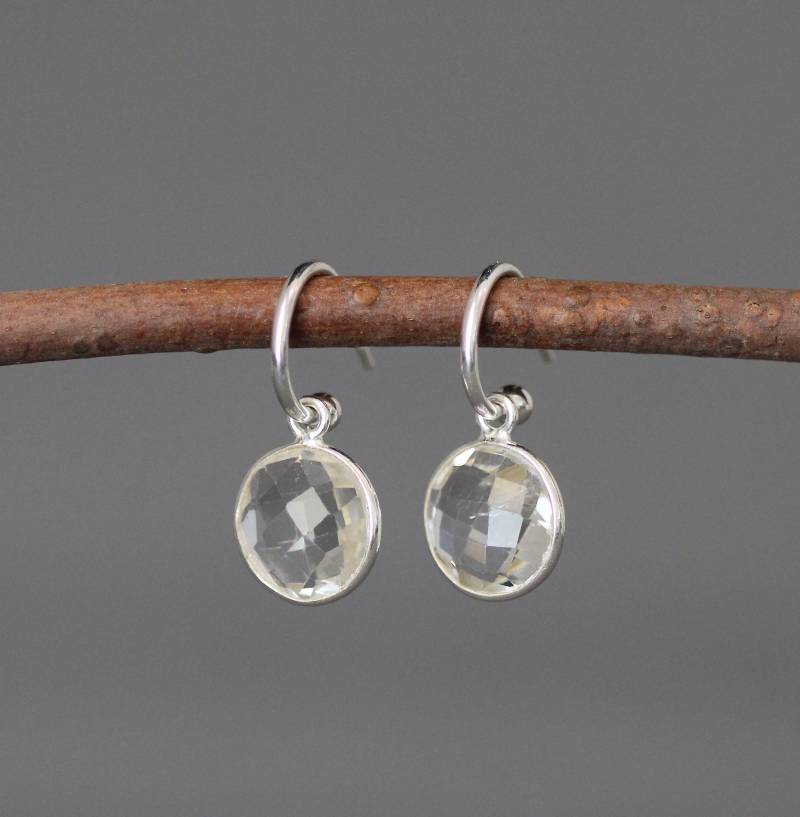 Quarz Kristall Ohrringe - Klare Edelstein Silber Post Creolen April Birthstone Charm von thetimeoutcollection