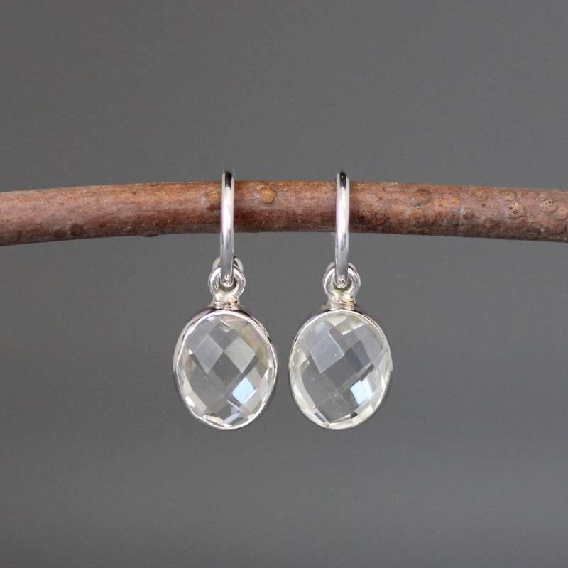 Quarz Kristall Ohrringe - Silber Post Creolen Klare Edelstein April Birthstone von thetimeoutcollection