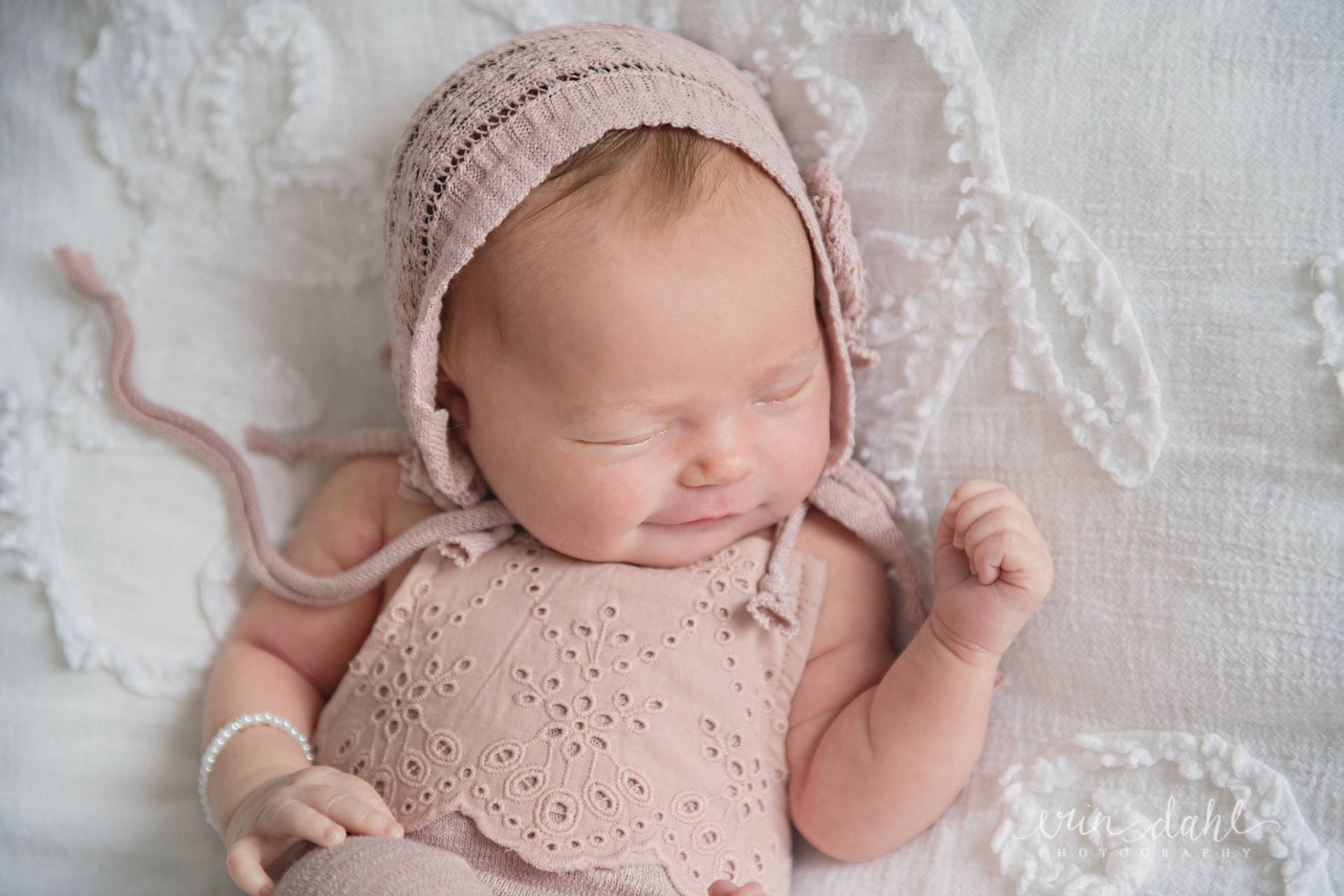 Neugeborenen Mädchen, Newborn Girl Romper, Foto Requisite, Neugeborene Mädchen Fotografie Set, Baby Mütze von thetreetopshoppe