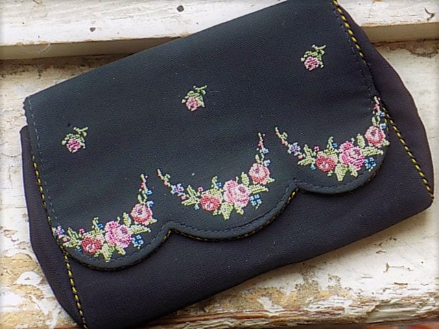 Vintage Schwarze Kleine Petit Point Geldbörse Geldbeutel von theturniptruck