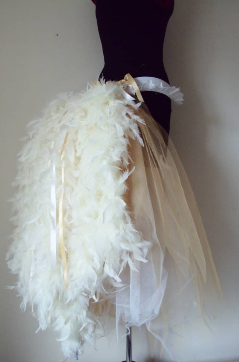 Weich Weiß Und Gold Burlesque Long Bustle Gürtel Größe Kind von thetutustoreuk