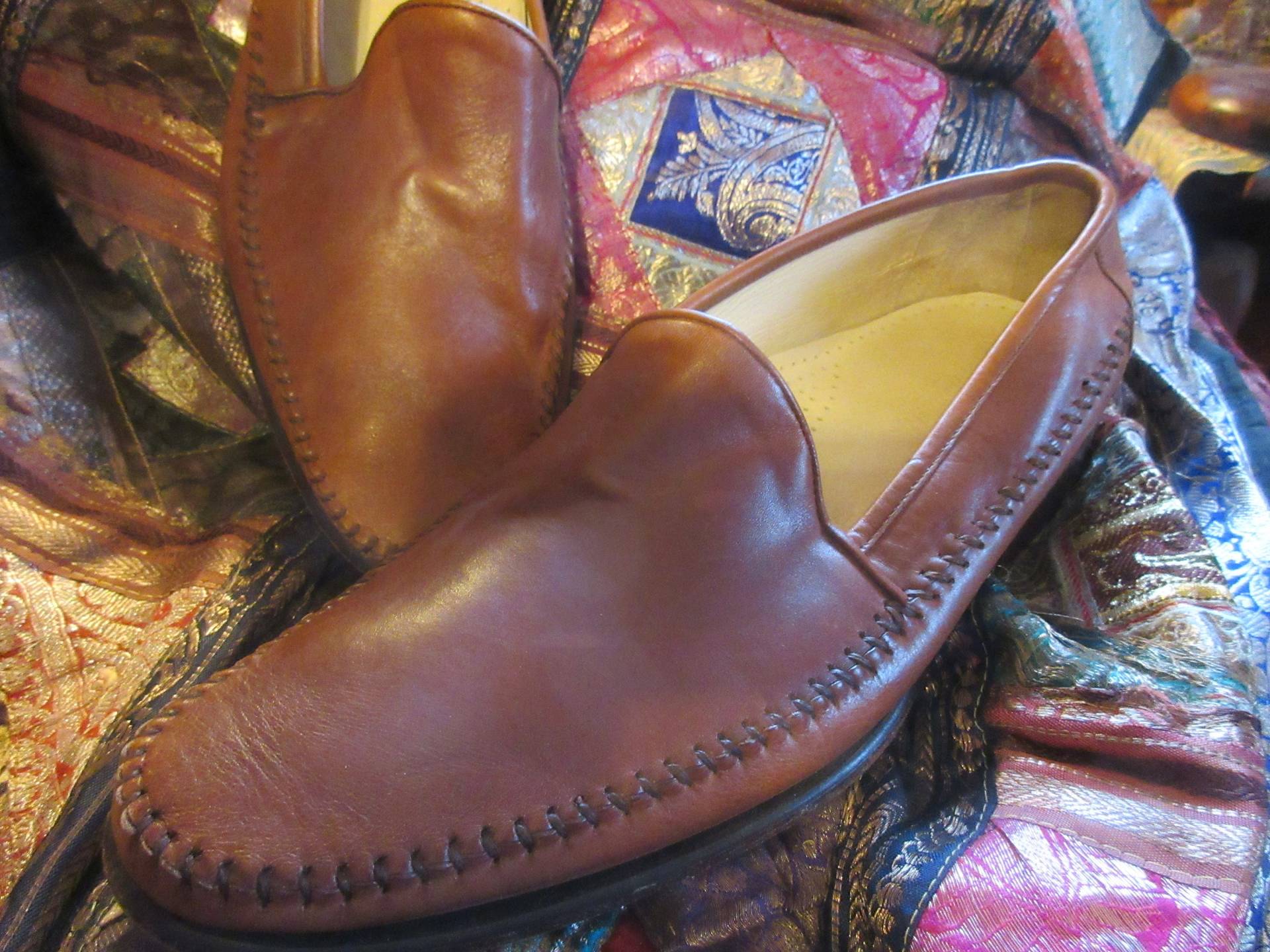 Handgemachte Leder-Loafers, Mittelbraun, Handnaht, Ledersohlen, Größe 11, 5 M, Ausgezeichneter Zustand, Edel, Klassisch, Arbeit Oder Spielen Handgemachte Leder-Loafers, Mittelbraun, Handnaht, Ledersohlen, Größe 11, 5 M, Ausgezeichneter Zustand, Edel, Klassisch, Arbeit Oder Spielen von thevintagecalliope