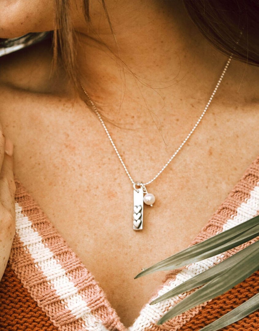 Love Stack Charm Halskette Für Frauen, Herz Frau, Personalisierte Muttertagsgeschenk Mama, Jahrestag, Geburtstagsgeschenk Love Stack Charm Halskette Für Frauen, Herz Frau, Personalisierte Muttertagsgeschenk Mama, Jahrestag, Geburtstagsgeschenk von thevintagepearl