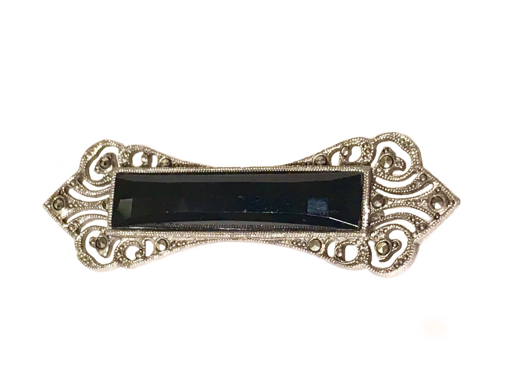 Vintage Silber Markasit & Facettierten Rechteckigen Simulierten Onyx, Ausgefallene Scrollwook Brosche/Anstecknadel von thevintagepsychic