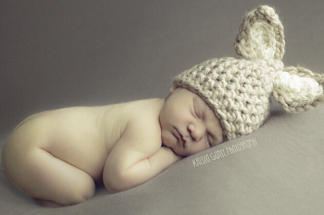 Neugeborene Hasenmütze #2015-Au1 von thewhimsicalelephant