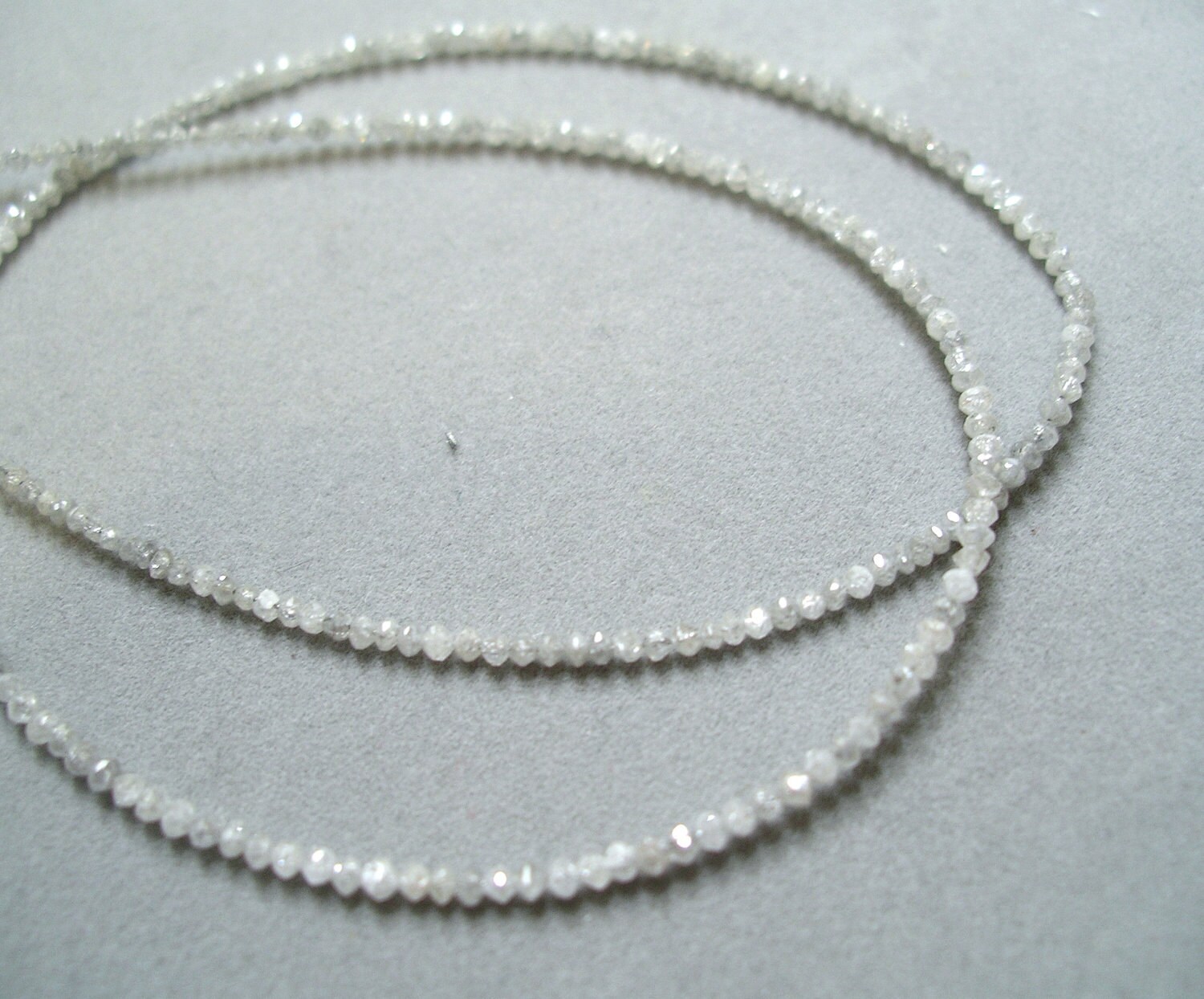 Hellgrau Diamant Perle Infinity Halskette Hellgrau Diamant Perle Infinity Halskette von thewilddiamondssi