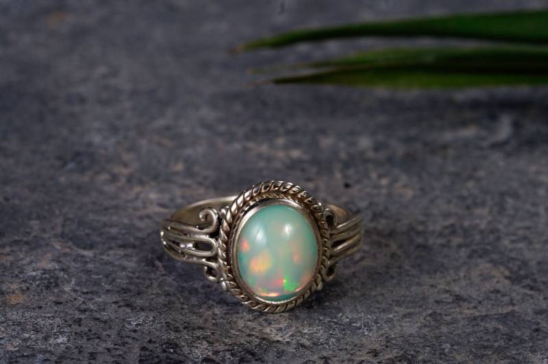 Ring ~ Rainbow Eye Silberring Mit Edelstein Opal Ring ~ Rainbow Eye Silberring Mit Edelstein Opal von thewildfolkBOHO