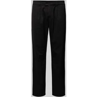 Thinking Mu Regular Fit Bundfaltenhose mit Gürtelschlaufen in Black, Größe 40 von thinking mu