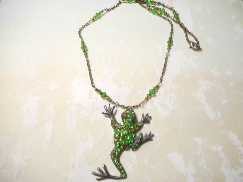 Kristall Strass Frosch Halskette von thisbeadsforyou