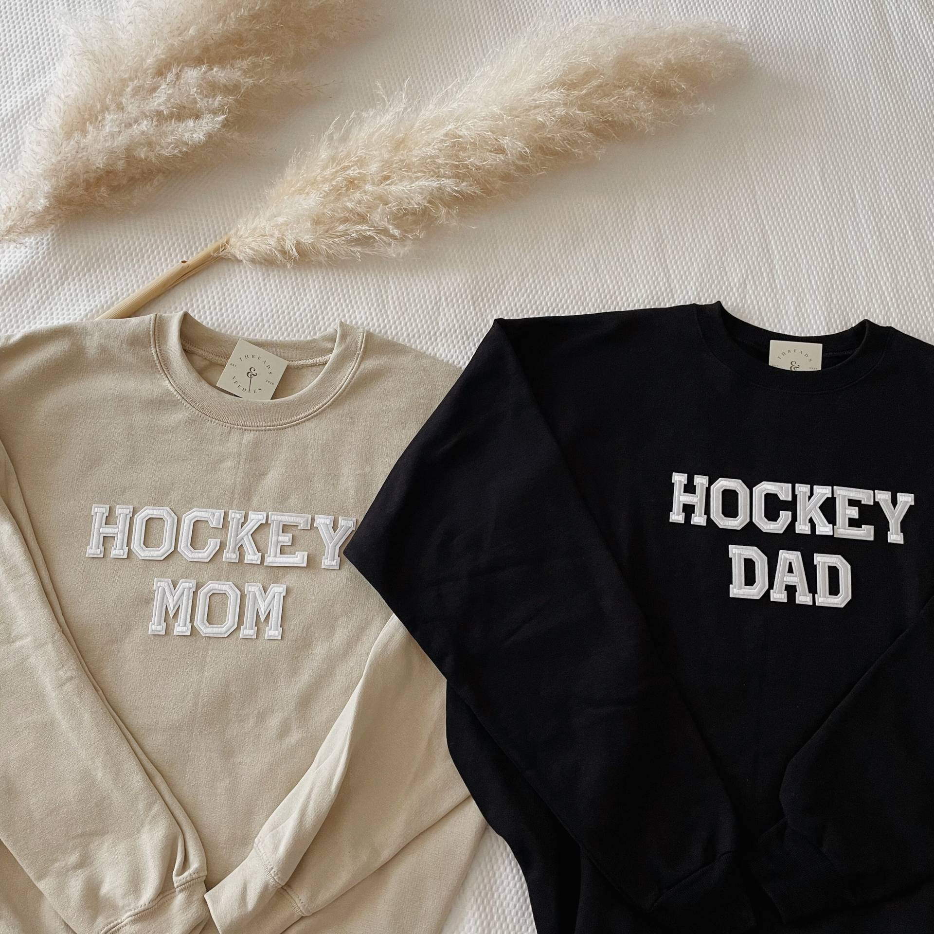 Hockey Mom Sweatshirt | Dad Pullover Geschenke Geschenk Mama von threadsandneedlesCHI