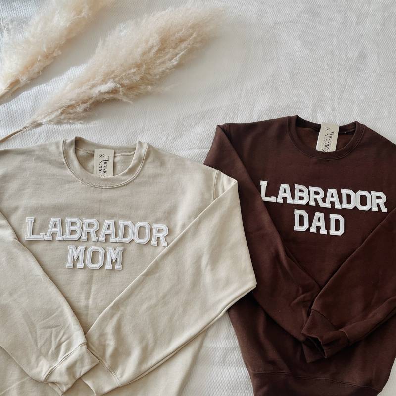 Labrador Retriever Sweatshirt | Mama Geschenk Labradorit Labrador-Hemd Dad von threadsandneedlesCHI