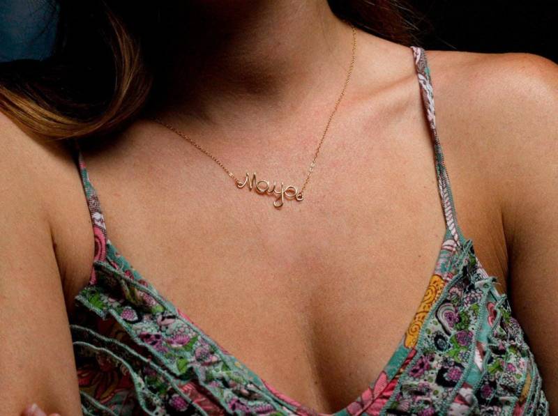 Buchstabenhalskette Draht-Namensanhänger Zierliches Namensschild Silber/Gold Gefüllt Personalisiertes Geschenk von threelayers