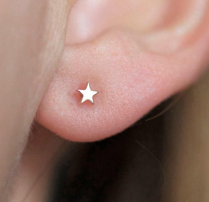 Solid Gold Stern Ohrringe Mini Ohrstecker Kleine Zierliche Push-Back Damen von threelayers