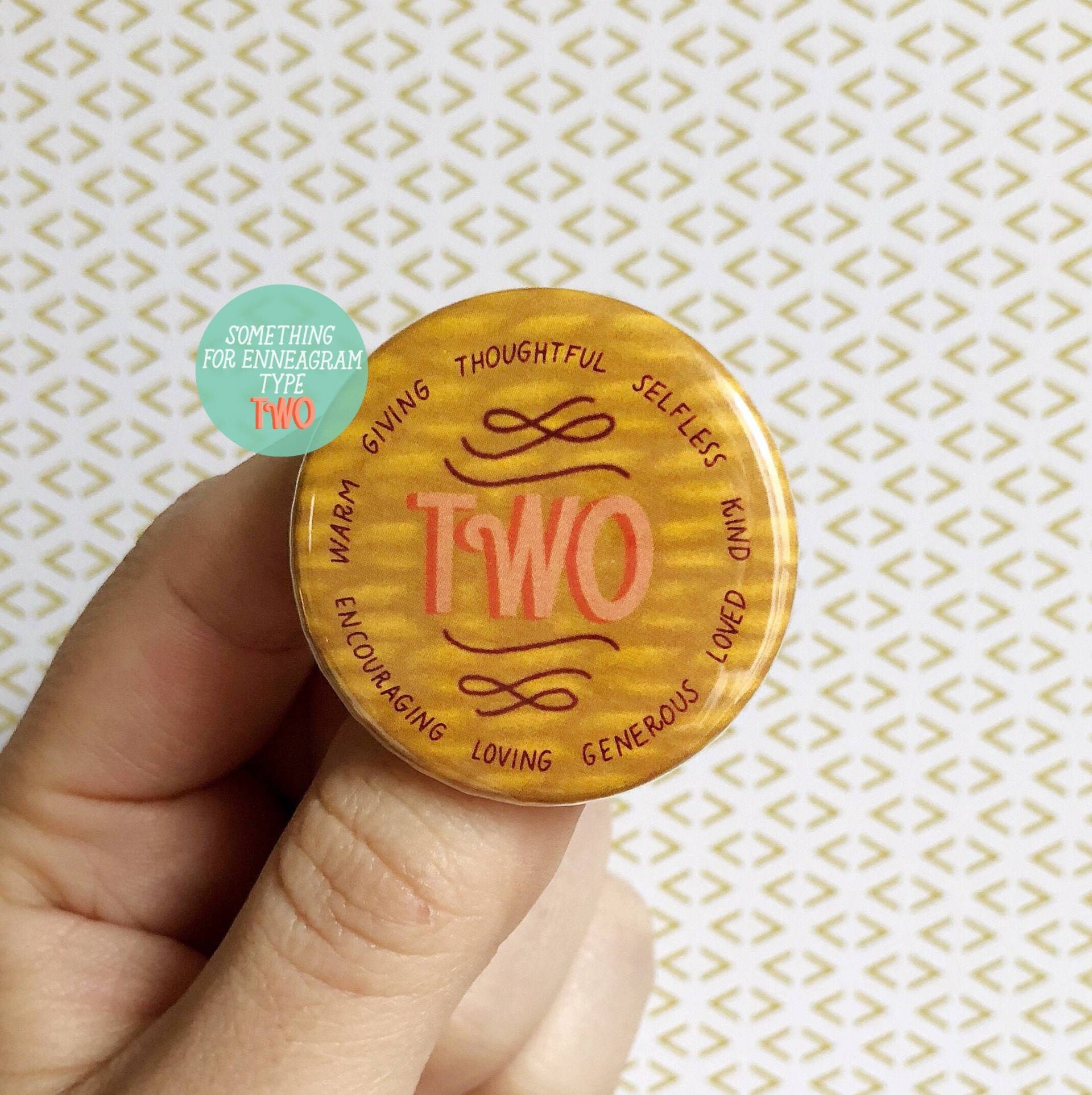 Enneagramm Button | Ermutigung Geschenk Selbstliebe Selbstpflege Achtsamkeit Enneagramm Button | Ermutigung Geschenk Selbstliebe Selbstpflege Achtsamkeit von threeletterbirds