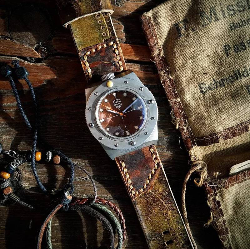 Madmax Series - Uhrenarmband Raw Vintage Single Tour Iwatch Panerai Apple Watch Rustikales Lederband Individuell Handgefertigt Erstaunlich Horween von thyConstantine