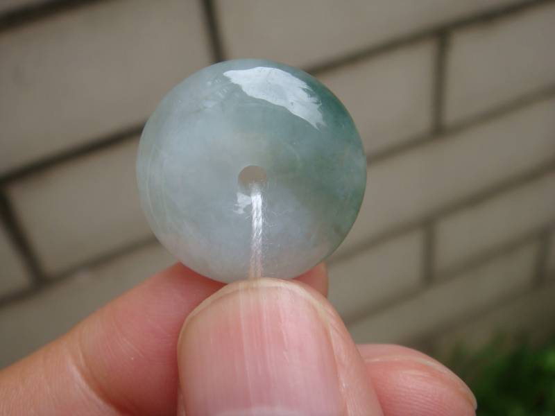 20 Millimeter-Durchscheinende Eisige Helle Grüne Klasse A Natürliche Jadeite Geschnitzte Donut Anhänger/Halskette Edelsteine Schmuck No.137 von tiantianjadeite