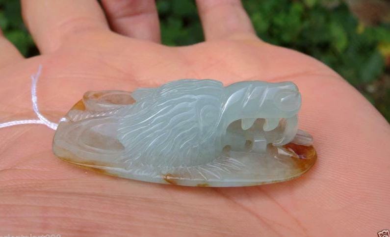 40 Mm Eisige Zertifizierte 100% Natürlich Unbehandelte Klasse A | Typ A Jadeit Handgefertigte Geschnitzte 3D Wolfskopf Anhänger Halskette von tiantianjadeite