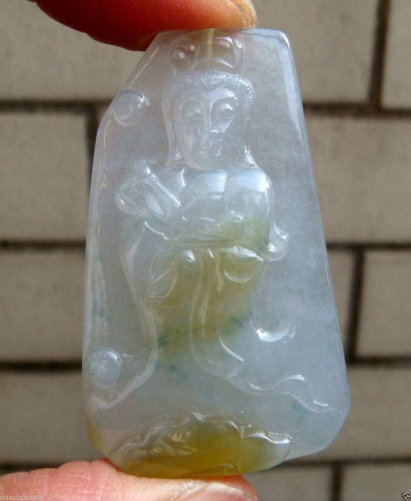 501 Mm Eisiger Jadeit Zertifiziert 100% Natürlich Gelb Blau Farbe Klasse A Handgemachtes Geschnitztes Kwan Yin Guany in Anhänger Edelstein von tiantianjadeite