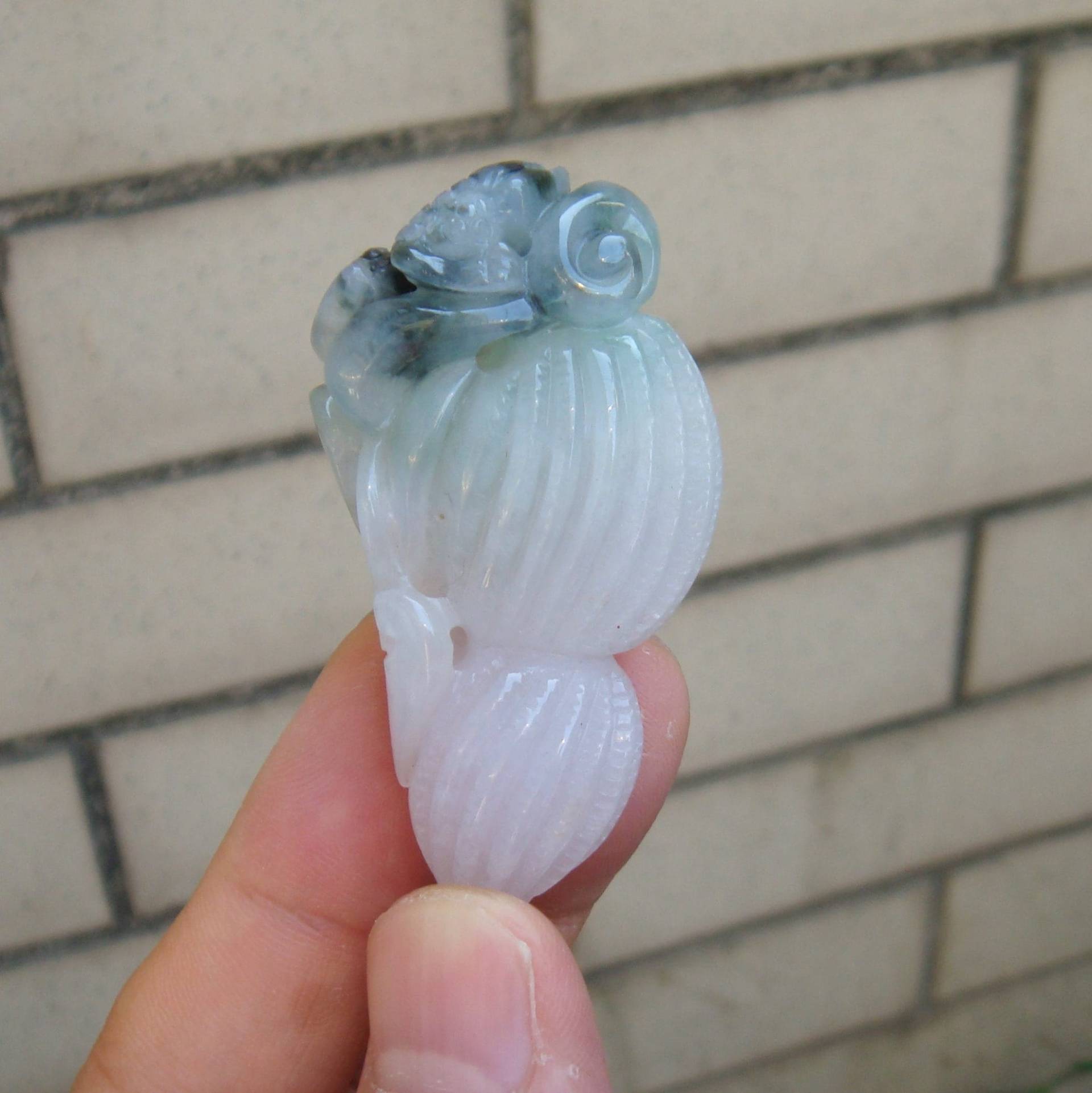 51 Mm Eisiger Jadeit-Zertifizierter 100% Natürlicher Unbehandelter Grad A | Typ A Geschnitzter Goldener Krötenerdnuss-Ruyi-Anhänger Edelstein 7639 von tiantianjadeite