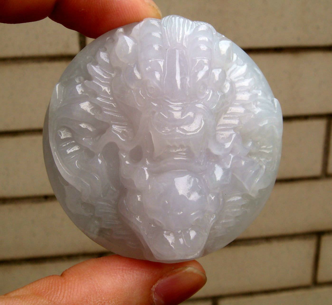 52 Mm Zertifiziert 100% Natürlich Unbehandelt Grad A Grün Eisigen Jadeit Geschnitzte Dragon Beast Schmuck Anhänger Halskette von tiantianjadeite