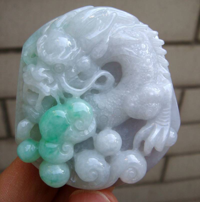 54 Mm Zertifiziert 100% Natürlich Unbehandelt Grad A Typ Hellgrün Jadeit Handgemachte Geschnitzte Drachen Anhänger Edelstein 8056 von tiantianjadeite