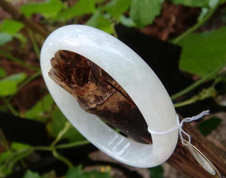 57 Mm | 2.24 "Armreif 100% Natürlicher Unbehandelter Grad A Eisiger Durchscheinender Jadeit D-Förmiger Armreif Edelstein Nr. 54 + 10 von tiantianjadeite