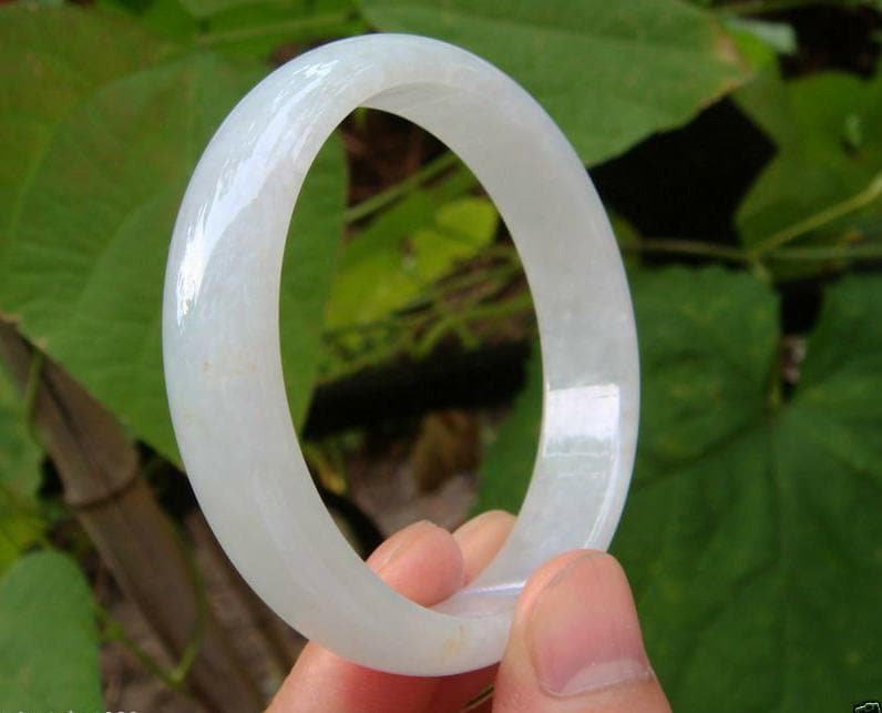 57 Mm | 2.24 "Armreif 100% Natürlicher Unbehandelter Grad A Eisiger Durchscheinender Jadeit D-Förmiger Geschnitzter Armreif-Edelstein Nr. 46 + 17 von tiantianjadeite