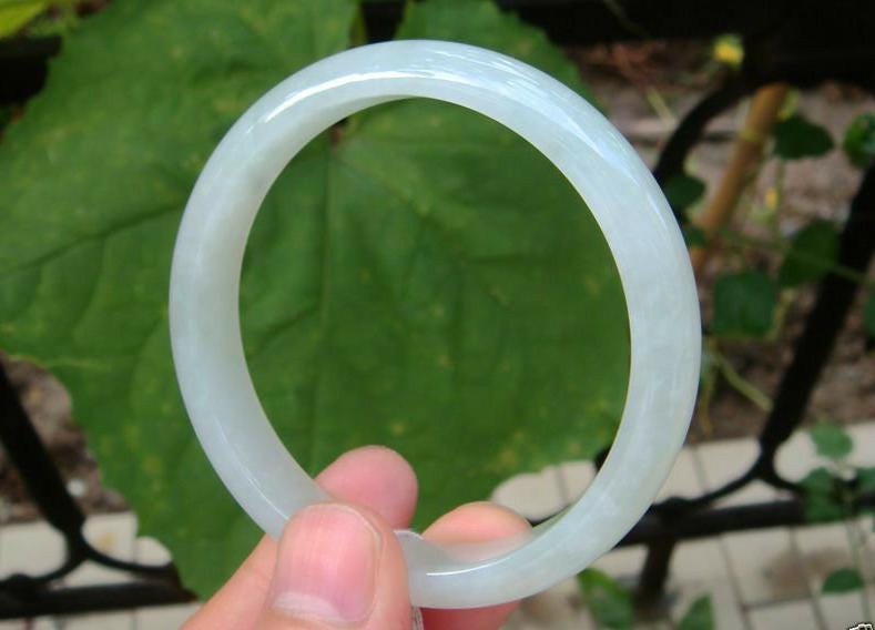 58, 8 Mm | 2, 31 "） Armreif 100% Natürliche, Unbehandelte Jade Ein Eisiger Durchscheinender Jadeit D-Förmiger Geschnitzter Armreif-Edelstein Nr von tiantianjadeite