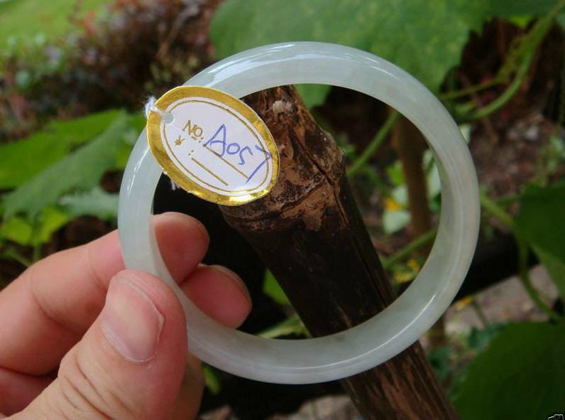 59 Mm | 2.32 "Armreif 100% Natürlicher Unbehandelter Grad A Eisiger Durchscheinender Jadeit Jade D-Förmig Geschnitzter Armreif Edelstein Nr. 57 + 21 von tiantianjadeite