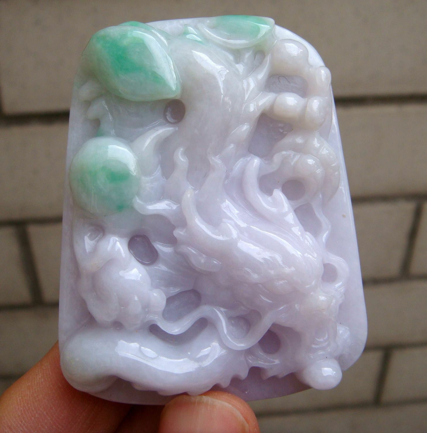 62 Mm Zertifiziert 100% Natürlich Unbehandelt Grad A Typ Lavendel Grüne Jadeit Handgemachte Geschnitzte Drachen Anhänger Edelstein 8002 von tiantianjadeite