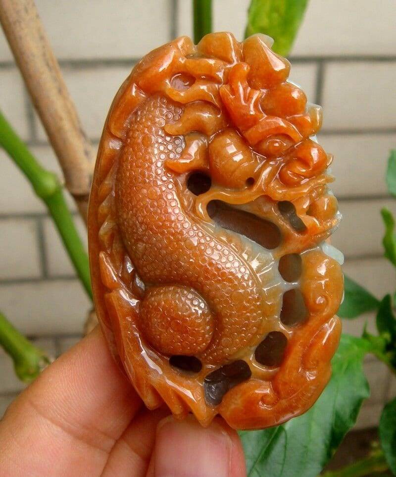 70 Mm Zertifiziert 100% Natürlich Unbehandelt Grad A | Typ A Rot Gelb Jadeit Geschnitzte Drachen Ruyi Carving Anhänger Halskette von tiantianjadeite