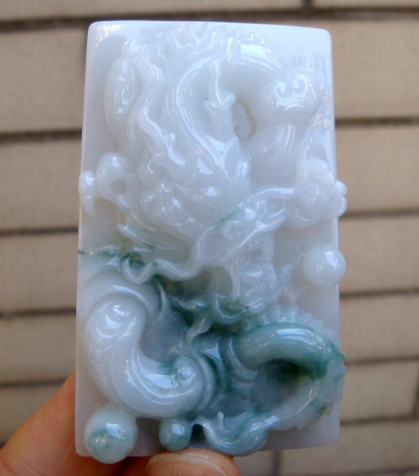 72x43x15mm Eisige Zertifizierte 100% Natürlich Unbehandelte Klasse A Hellgrün Blau Jadeit Geschnitzte Drachen Anhänger Halskette von tiantianjadeite