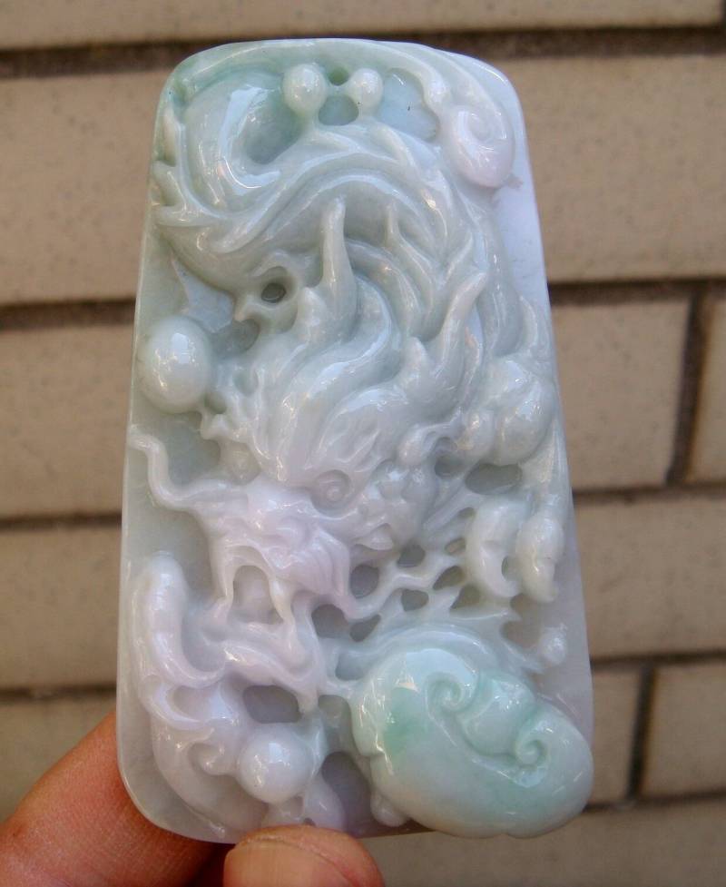 82 Mm 100% Natürlich, Unbehandelt Grad A Typ Hellgrün Lavendel Jadeit Geschnitzten Drachen Anhänger Edelstein Zertifikat 4246 von tiantianjadeite