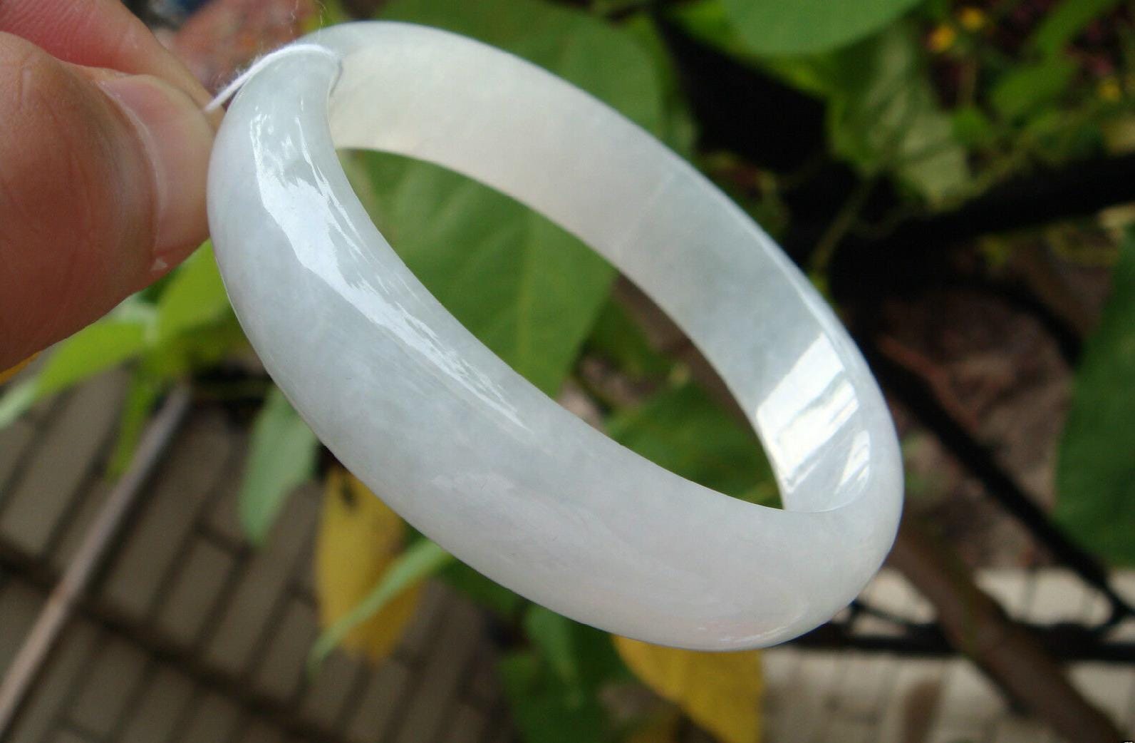 Eisiger Jadeit 59 Mm | 2.32 "Armreif 100% Natürlicher Unbehandelter Grad A Typ Durchscheinender Handgemachter Geschnitzter Armreif-Edelstein No.038 von tiantianjadeite