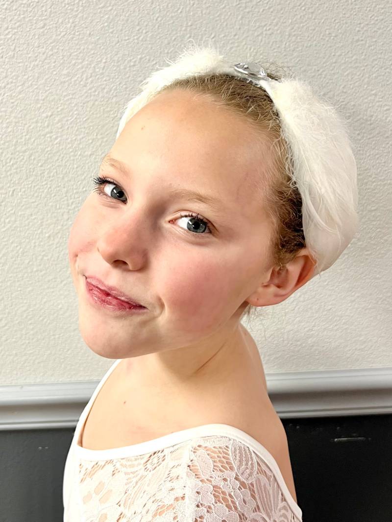 Mini Schwan Kopfschmuck - Kindergröße Mini Schwan Kopfschmuck - Kindergröße von tiarasbyjill