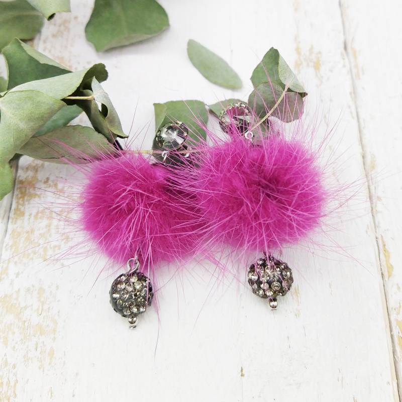 Edle Ohrringe Mit Strasskugeln Und Puschel von tickodesign