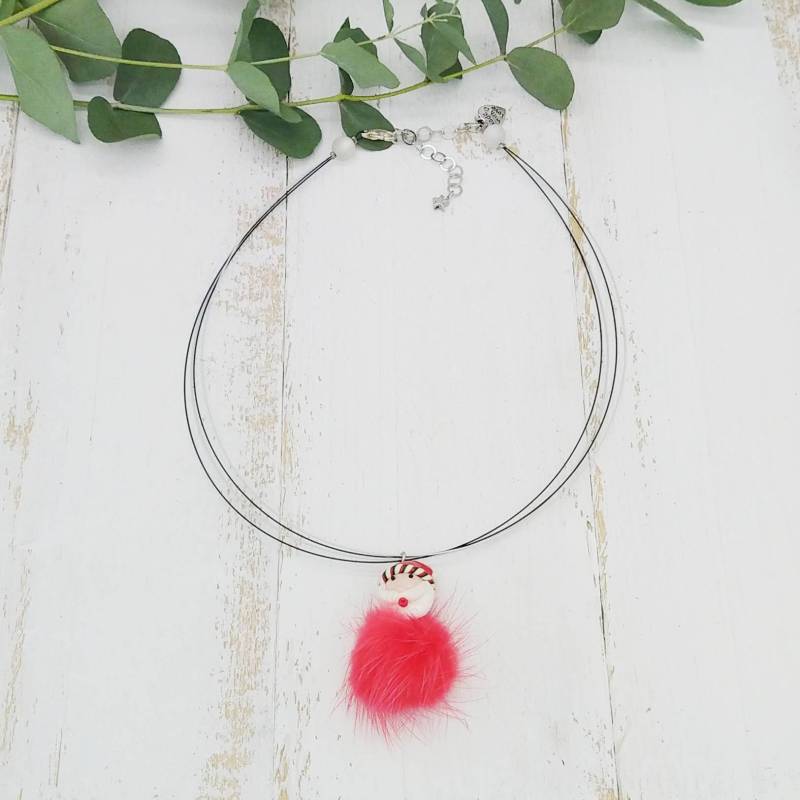 Witziges, Weihnachtliches Collier Mit Puschel Und Nikolaus Anhänger von tickodesign