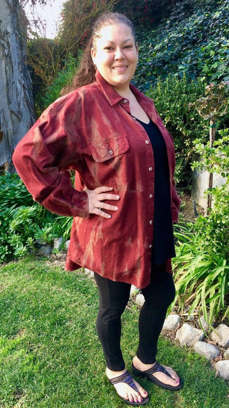 Plus Size Baumwolle Gebürstet Flanell-Hemdjacke, Tie Dye Rost Mit Beige Brauner Button-Up-Hemd, Pure Intent Flanells, Unikat von tiedyebypureintent