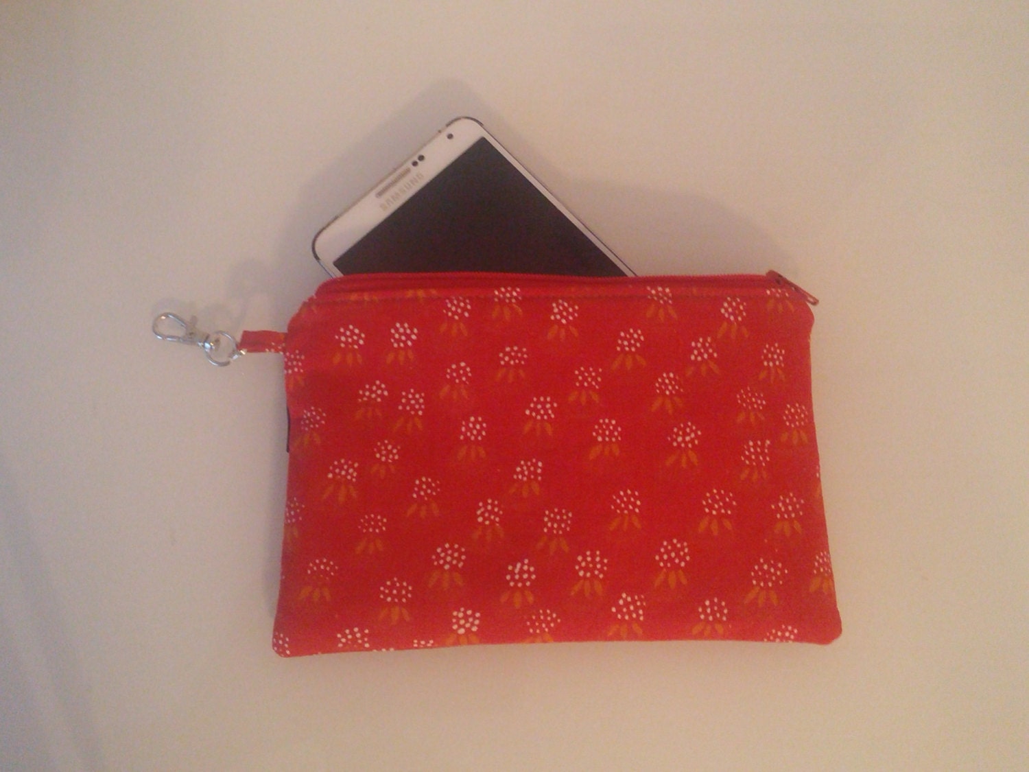 Handytasche Aus Vintage Orange Marimekko Stoff Mit Reißverschluss Von Rahka Rot Für Iphone Nokia Lg Tillukka Handytasche Aus Vintage Orange Marimekko Stoff Mit Reißverschluss Von Rahka Rot Für Iphone Nokia Lg Tillukka von tillukka