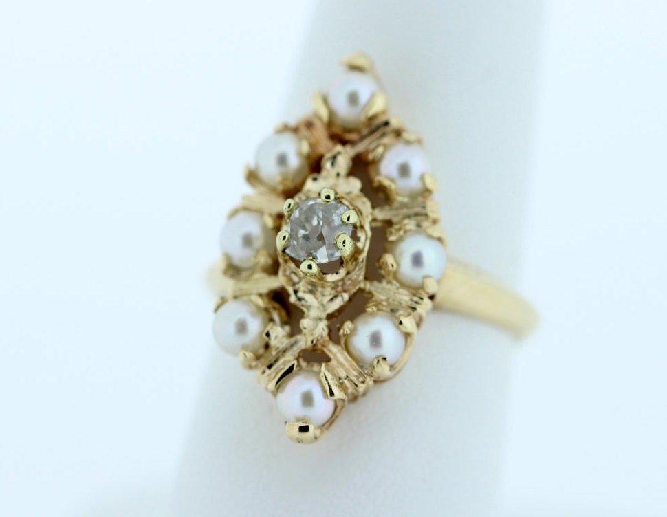 14 Karat Gelbgold-Diamant - Und Perlenring von timekeepersinclayton