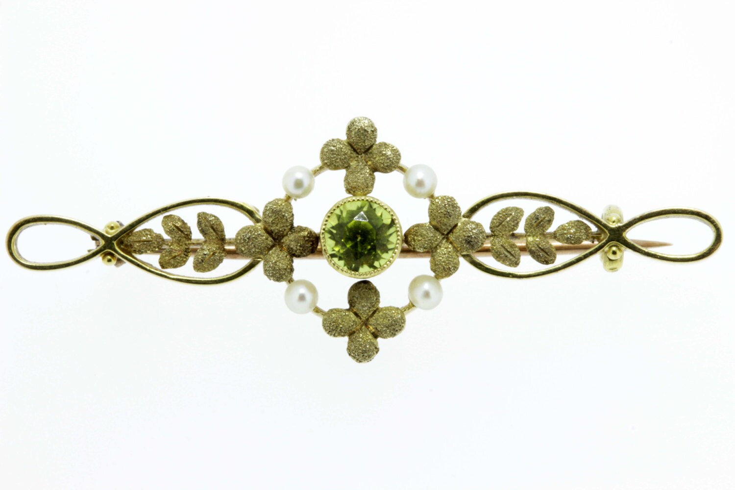 14K Peridot Und Perle Blumenbrosche 14K Peridot Und Perle Blumenbrosche von timekeepersinclayton