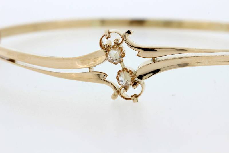 14K Scharnierarmband Mit Diamanten Im Rosenschliff von timekeepersinclayton