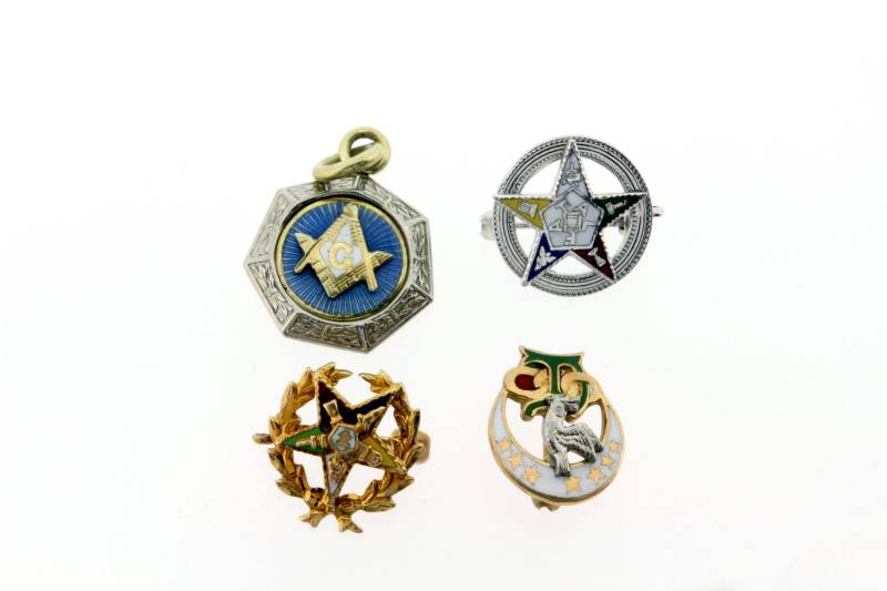 14K Weiß Und Gelb Gold Verschiedene Freimaurer Pins 14K Weiß Und Gelb Gold Verschiedene Freimaurer Pins von timekeepersinclayton