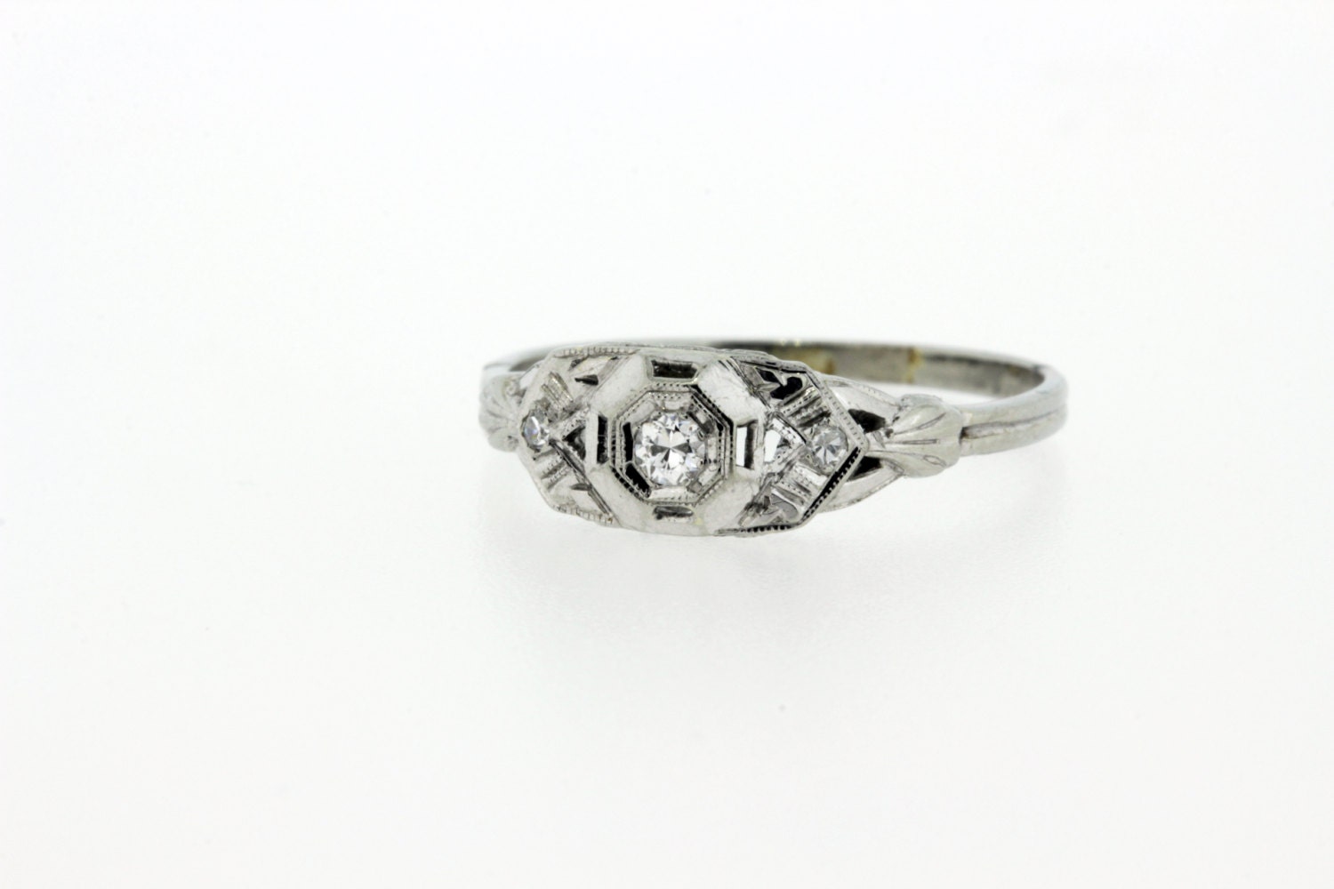 Diamant-Ring 14K-Trio Mit Achteckiger Kopf von timekeepersinclayton
