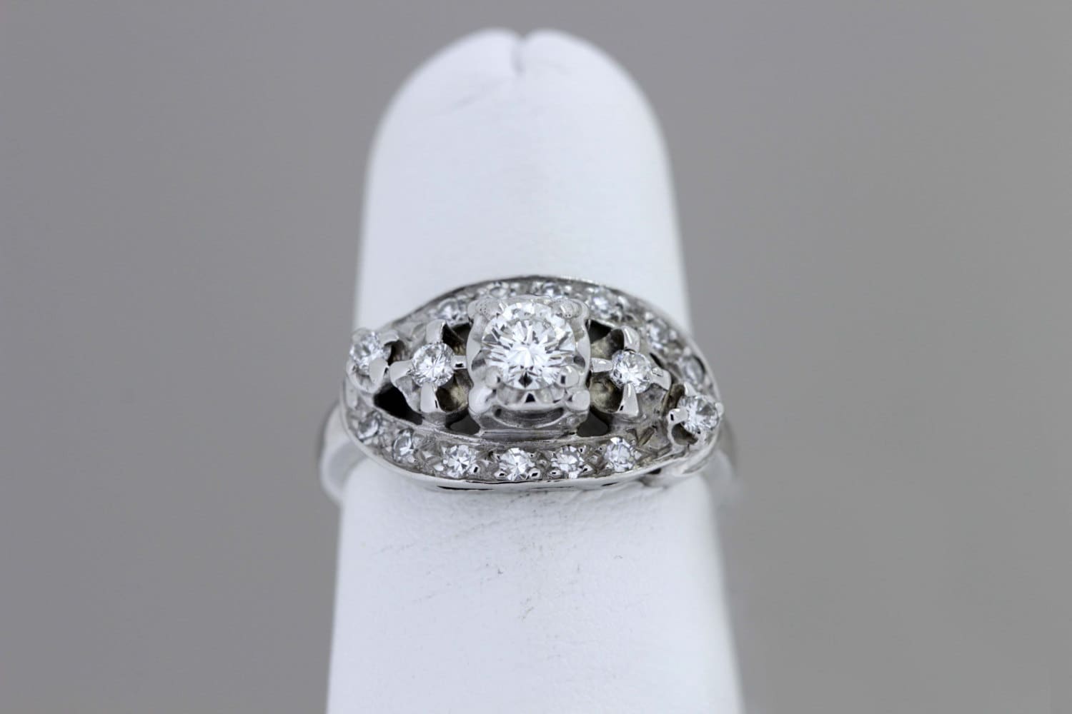 Diamant-Verlobungsring Aus 14-Karätigem Gold von timekeepersinclayton