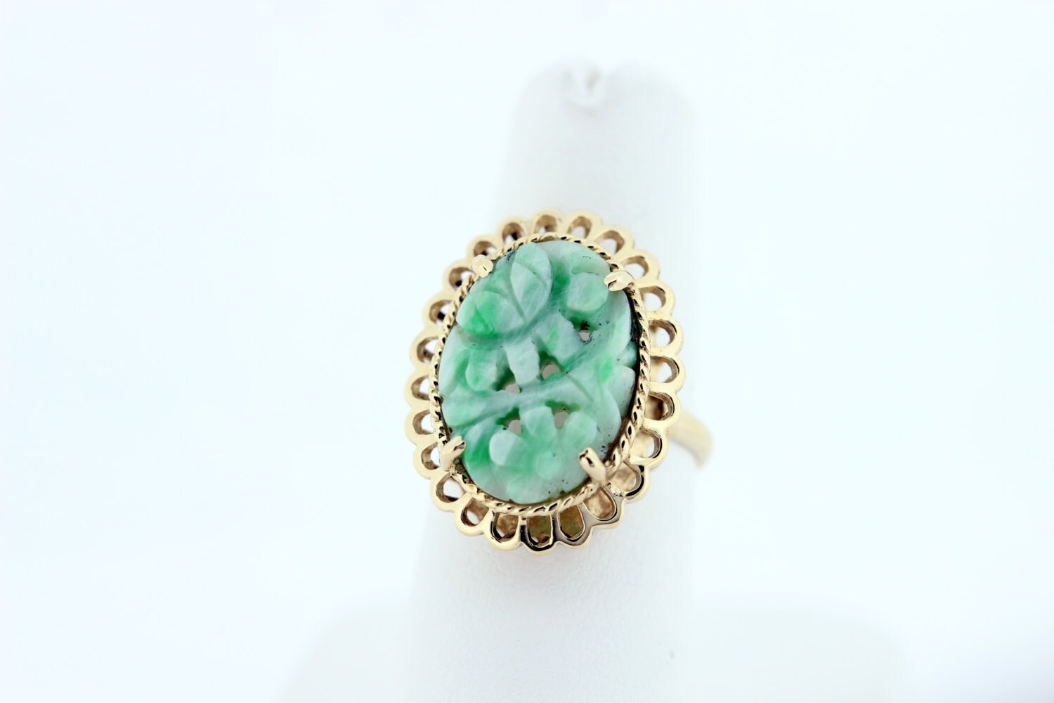 Jadeblumenring Aus 14-Karätigem Gelbgold von timekeepersinclayton