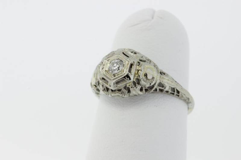 Primel-Ring Aus 14-Karätigem Gold Mit Diamanten von timekeepersinclayton